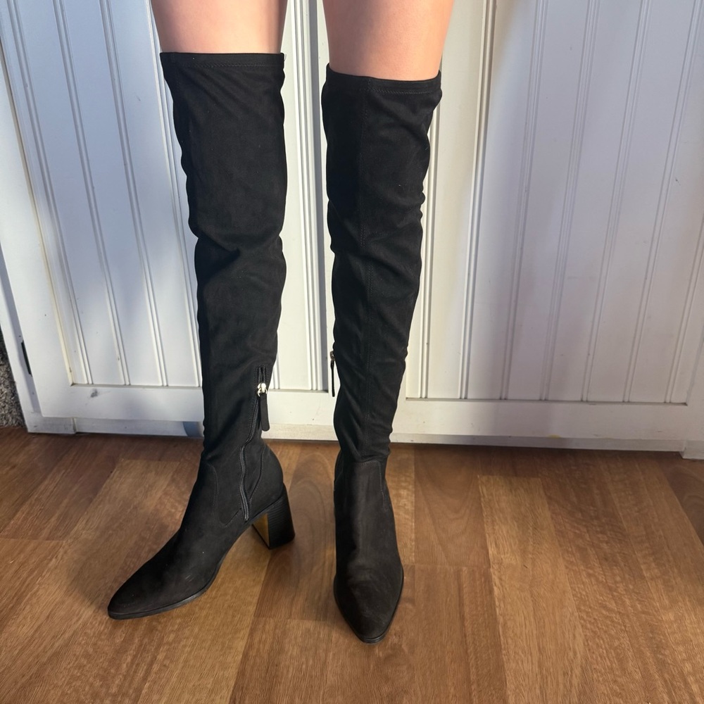 Zara Thigh High suede stacked heel boots - Picture 2 of 13